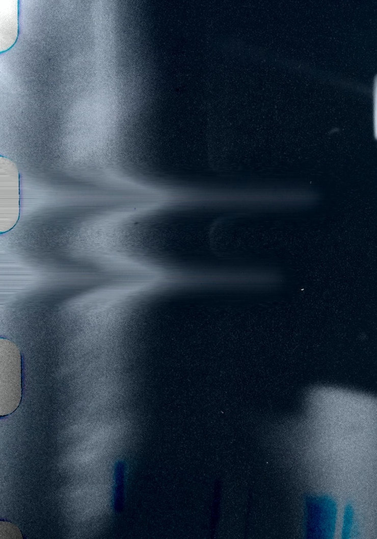 Foto efeito de sobreposição de fugas de luz negativa de texturas de filmes velhos arranhados e digitalizados