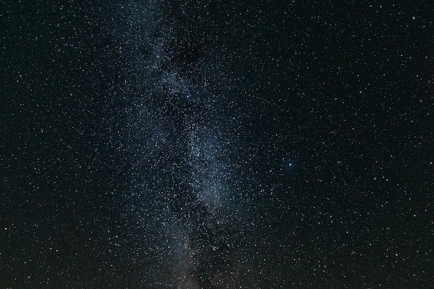 Ein Bild der Milchstraße mit vielen Sternen