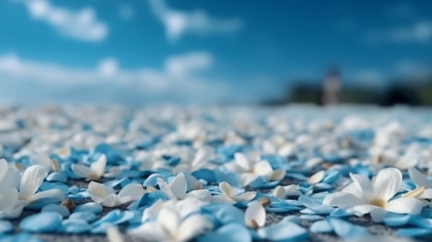 Ein blauer Himmel mit weißen Blumen auf dem Boden