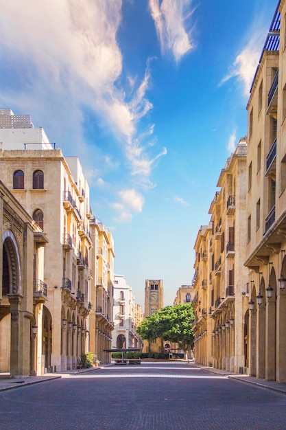 Ein Blick auf den Glockenturm am Nejmeh-Platz in Beirut, Libanon