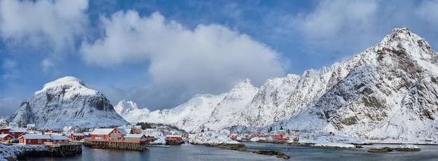 Ein Dorf auf den Lofoten-Inseln Norwegen