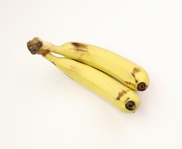 Ein Haufen Bananen mit weißem Hintergrund