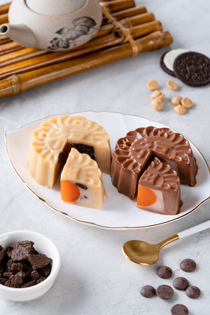 Ein Mondkuchenpudding ist ein chinesisches Backprodukt, das traditionell während des Mittherbstfestes gegessen wird