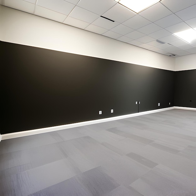 Ein Raum mit einer dunkelbraunen Wand und einer weißen Box auf der rechten Seite.