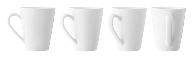 ein Satz weißer Tassen für Tee oder Kaffee auf einem isolierten weißen Hintergrund