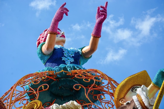 Ein schöner Blick auf die Festwagen für den brasilianischen Karneval