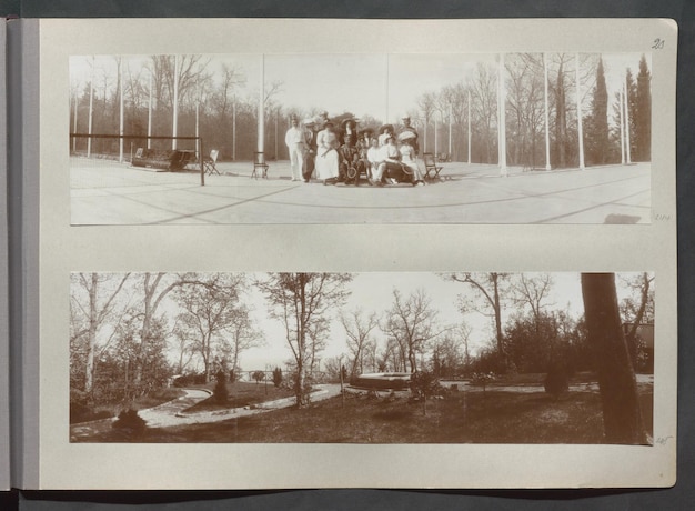 ein schwarz-weißes Foto einer Gruppe von Menschen in einem Park