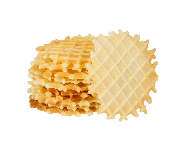 Ein Stapel goldene runde Waffeln lokalisiert.