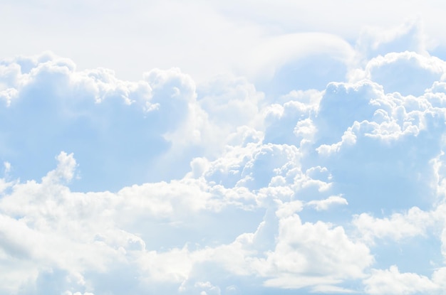 Ein voller Rahmen von Wolkenlandschaften