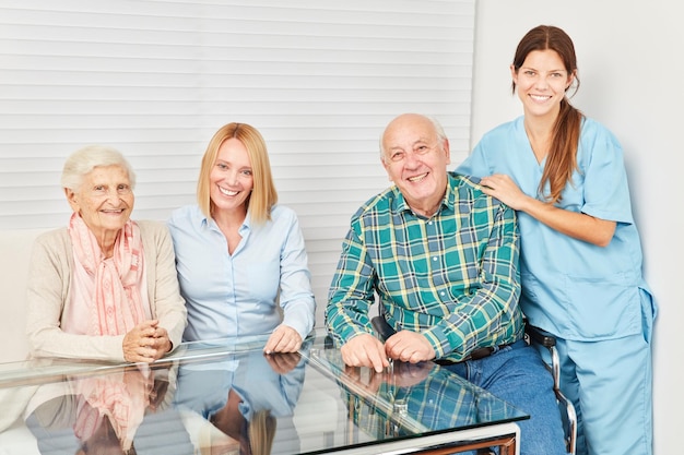 Foto eine glückliche familie 293