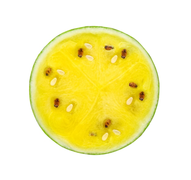 Eine Hälfte der frischen gelben Wassermelone lokalisiert auf weißem Hintergrund