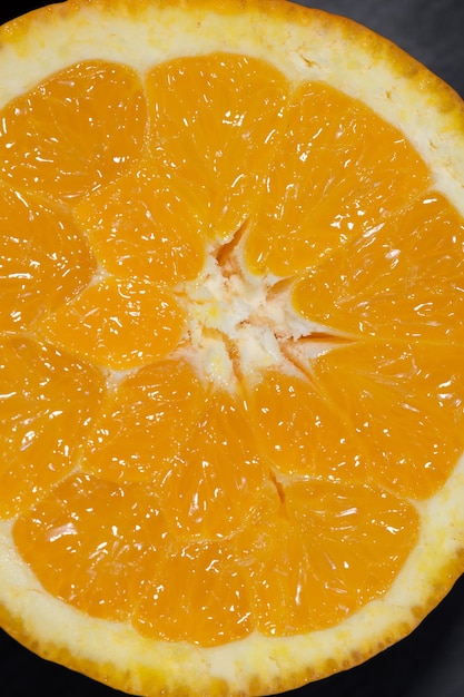 Eine halbe Orange im Makro