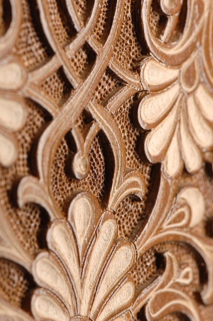 Eine Nahaufnahme von Vintage orientalischen künstlerischen Holzschnitzereien in Zentralasien Usbekistan