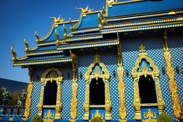 Eine schöne Aussicht auf den Blauen Tempel in Chiang Rai Thailand