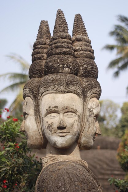 Eine schöne Aussicht auf den Buddha Park in Vientiane Laos