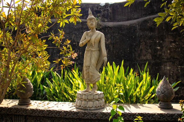 Eine schöne Aussicht auf den Buddha Park in Vientiane Laos