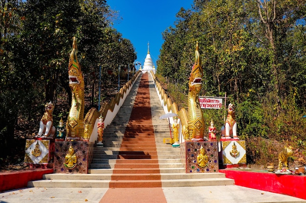 Eine schöne Aussicht auf den buddhistischen Tempel in Chiang Mai Thailand