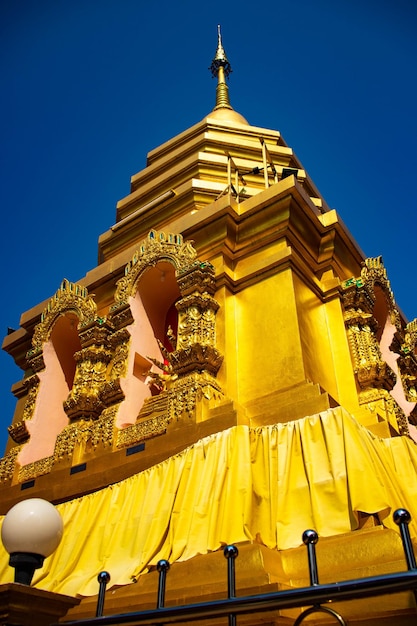 Eine schöne Aussicht auf den buddhistischen Tempel in Chiang Rai Thailand