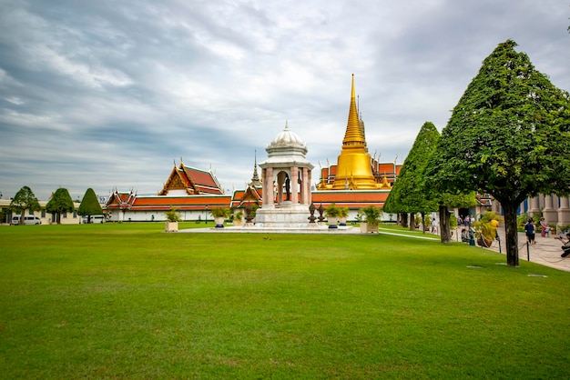 Eine schöne Aussicht auf den Grand Palace der Tempel Wat Phra Kaew in Bangkok Thailand