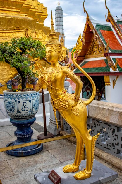 Eine schöne Aussicht auf den Grand Palace der Tempel Wat Phra Kaew in Bangkok Thailand