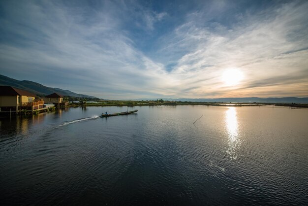 Eine schöne Aussicht auf den Inle-See von Myanmar