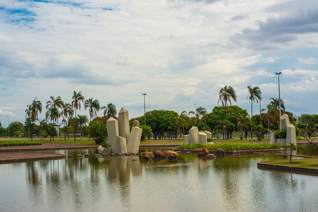 Eine schöne Aussicht auf den Kristallplatz in Brasilia, Brasilien