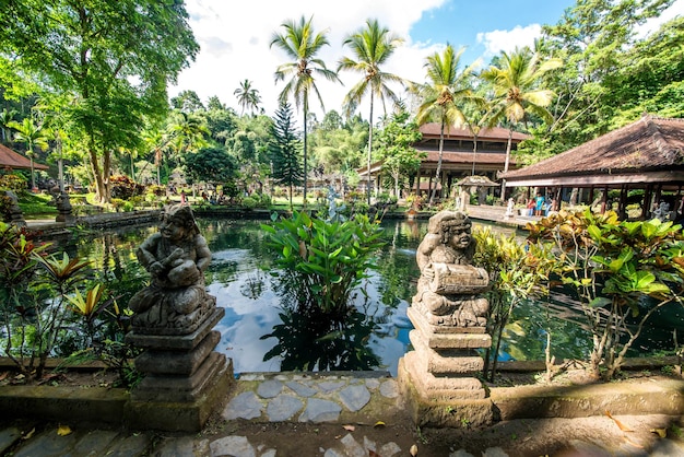 Eine schöne Aussicht auf den Tempel Gunung Kawi Sebatu in Bali Indonesien