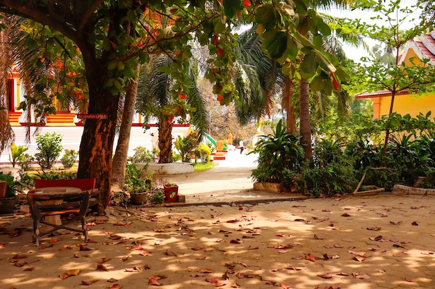 Eine schöne Aussicht auf den Tempel Wat Pha That Luang in Vientiane Laos