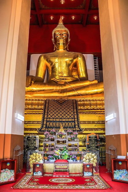 Eine schöne Aussicht auf den Tempel Wat Phra Si Sanphet in Ayutthaya Thailand