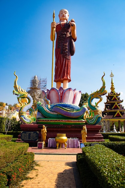 Eine schöne Aussicht auf den Tempel Wat Saeng Kaeo in Chiang Rai Thailand