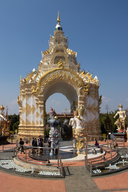 Eine schöne Aussicht auf den Tempel Wat Saeng Kaeo in Chiang Rai Thailand