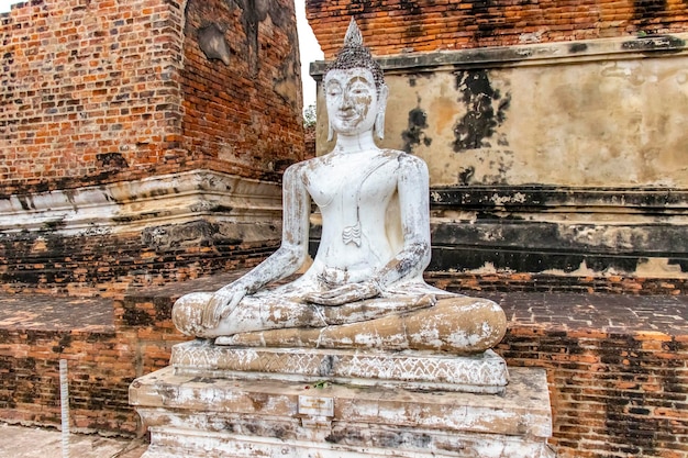 Eine schöne Aussicht auf den Tempel Wat Yai Chai Mongkhon in Ayutthaya Thailand