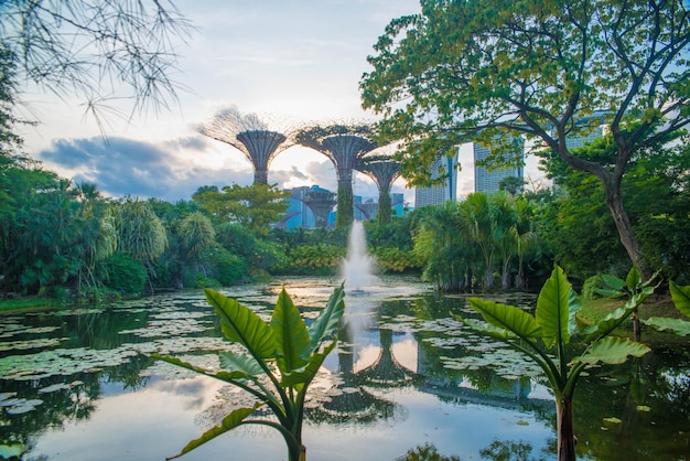 Eine schöne Aussicht auf Marina Bay Sands in Singapur