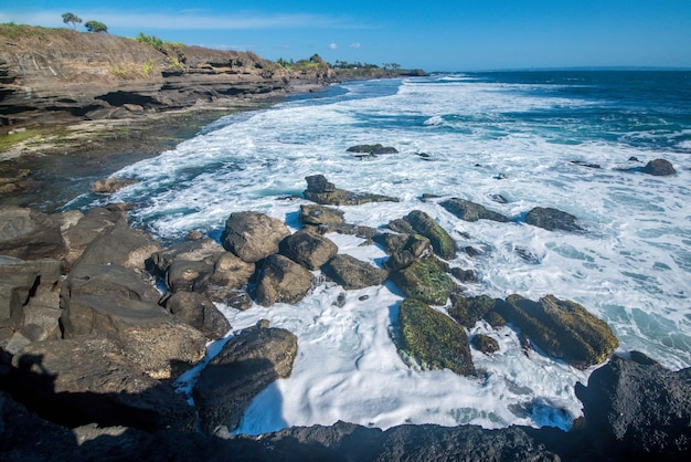 Eine schöne Aussicht auf Tanah Lot in Ubud Bali Indonesien