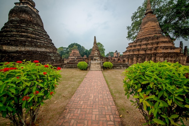 Eine schöne Aussicht auf Tempel in Sukhothai Thailand