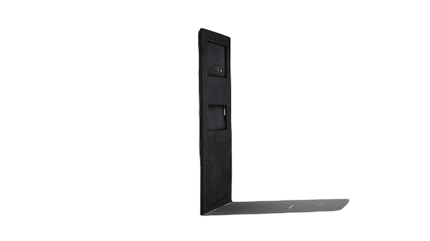 Eine schwarze Tür mit dem Buchstaben „l“ darauf