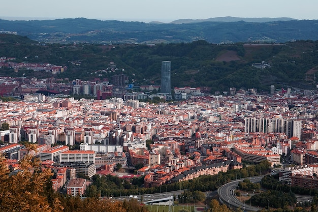 Eine Stadt ist eine Stadt mit vielen Gebäuden