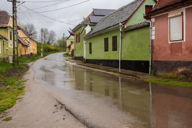 Eine Straße im Dorf Wolgograd