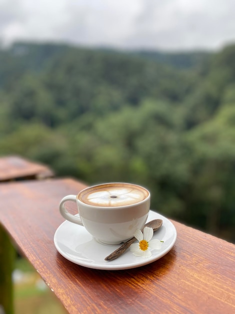 Foto eine tasse heißen kaffees am morgen