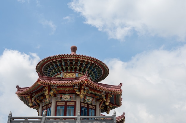 Einfache und feierliche traditionelle antike Architektur chinesischer Tempel