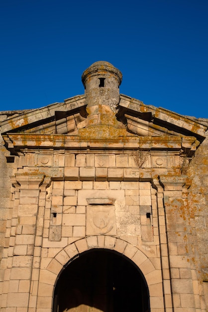 Eingang am Fort Gate in Almeida, Portugal