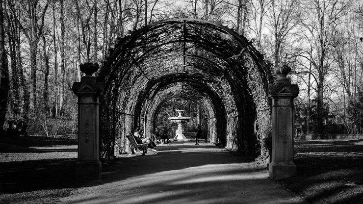 Foto eingang des historischen gebäudes