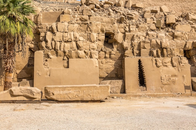 Foto einzelheiten aus dem tempel in karnak