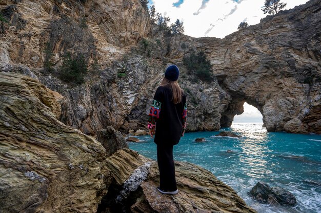 Einzigartig schöne Höhlen und Meer in Alanya, Türkei