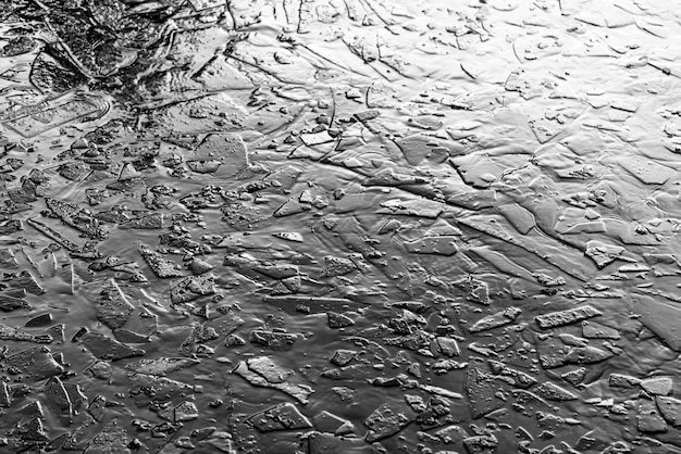 Eis- und Wasserhintergrund im Monochrom