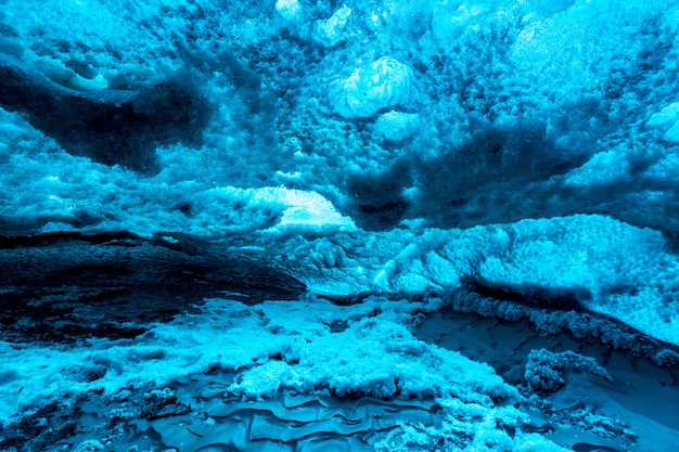 Eishöhle Island