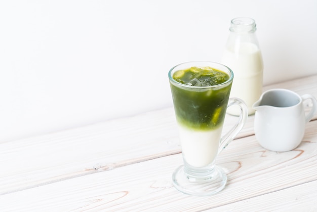 Eistee Matcha grüner Tee Latte