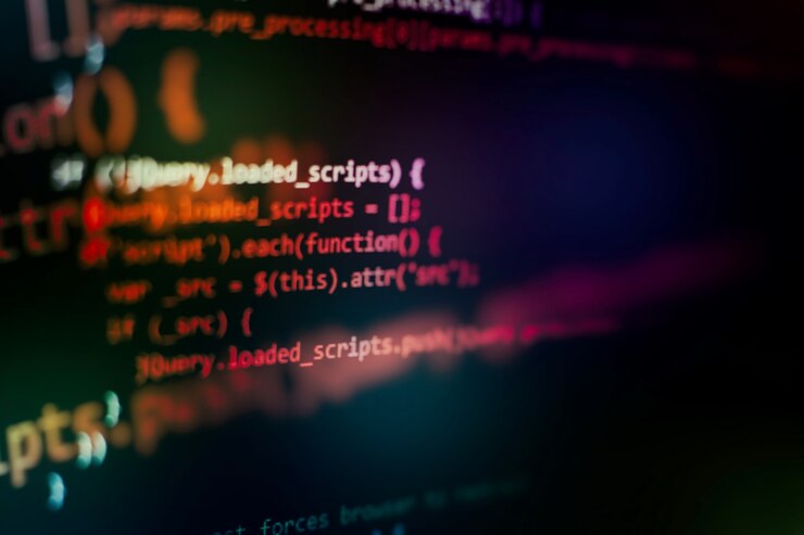 Foto ejecución de datos informáticos / programación www. codificación del texto del guión en la pantalla. foto de portarretrato de cuaderno.