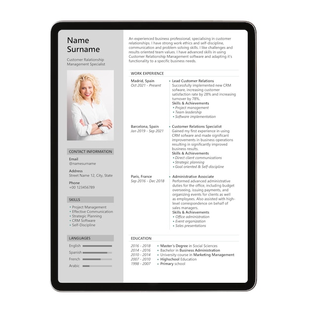 Ejemplo de plantilla de documento de CV en una tableta