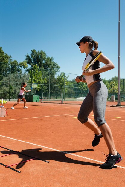 Ejercicio de cardio en el tenis